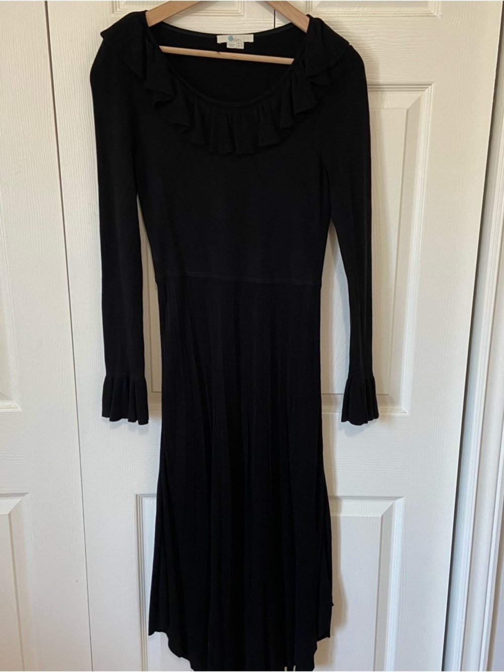 Boden Black Knit Classic Ruffle Long Sleeve Flare Midi Dress Size 8 - Picture 3 of 10